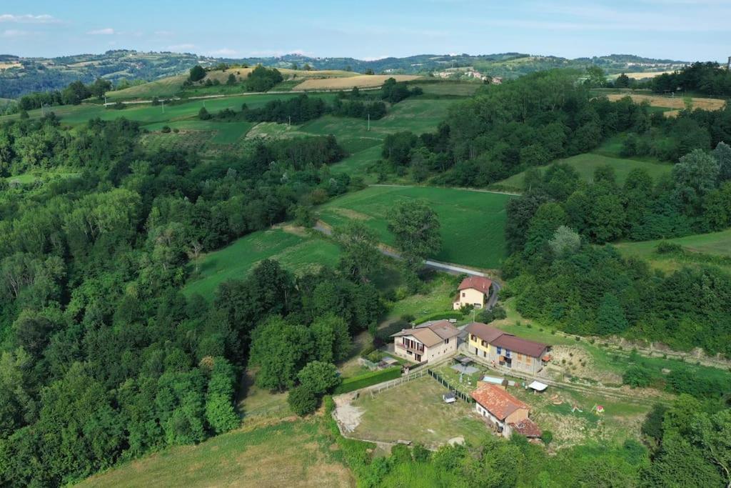 דירות Castellino Tanaro Locazione Turistica La Bella Langa מראה חיצוני תמונה